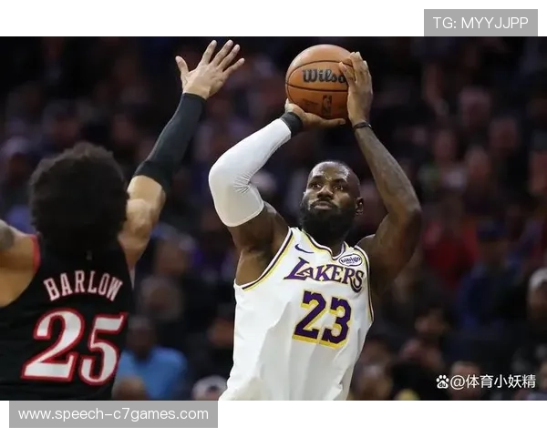 湖人再迎关键胜利詹姆斯状态火热引领球队冲击季后赛